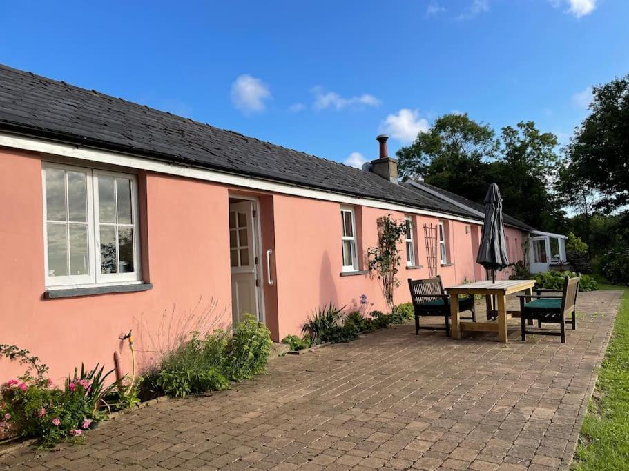 Millbay Cottage: Wonderful River Views Cosheston Exterior foto